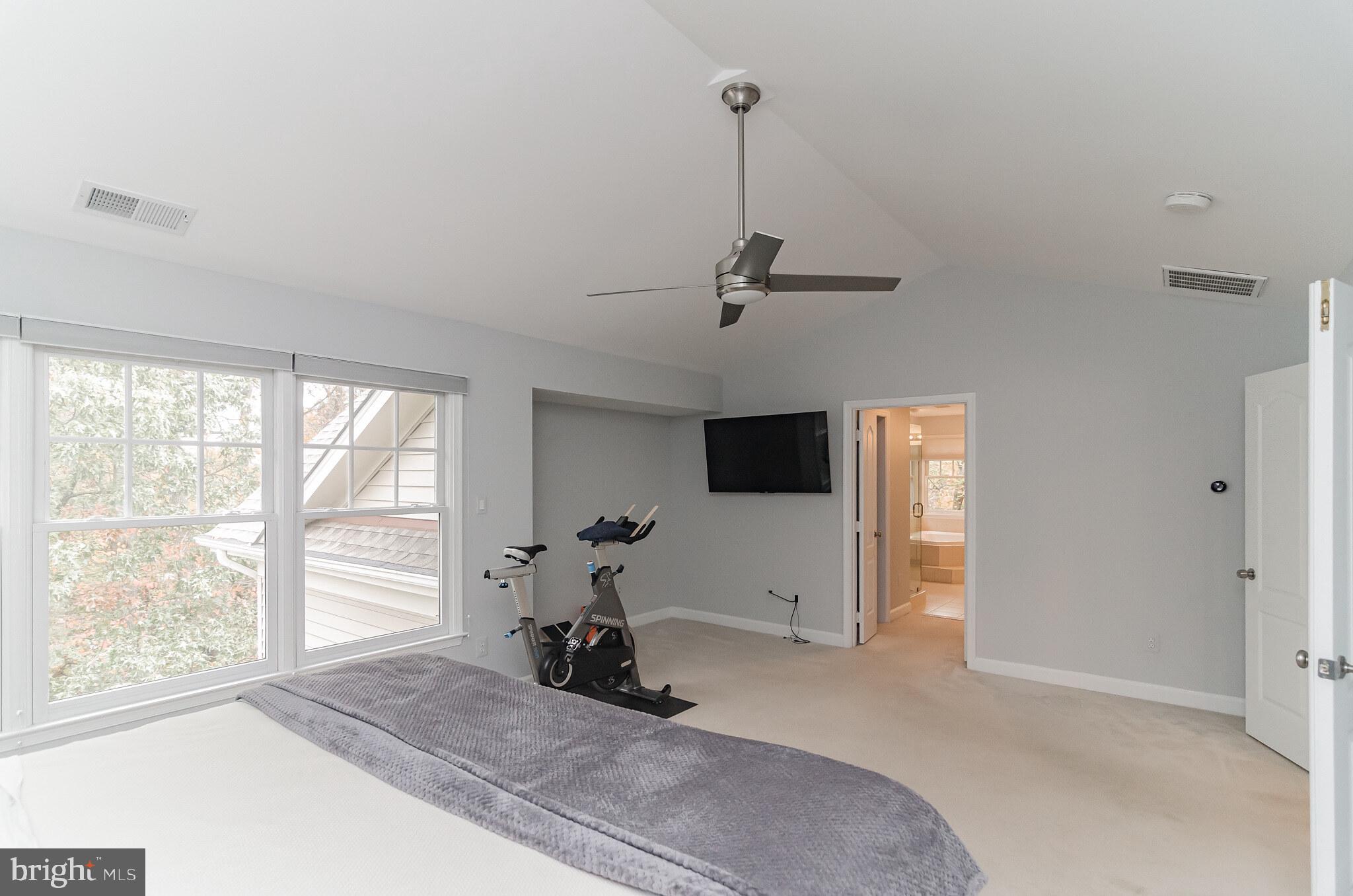 1332 Red Hawk Circle Reston, VA 20194 - Photo 17 of 31