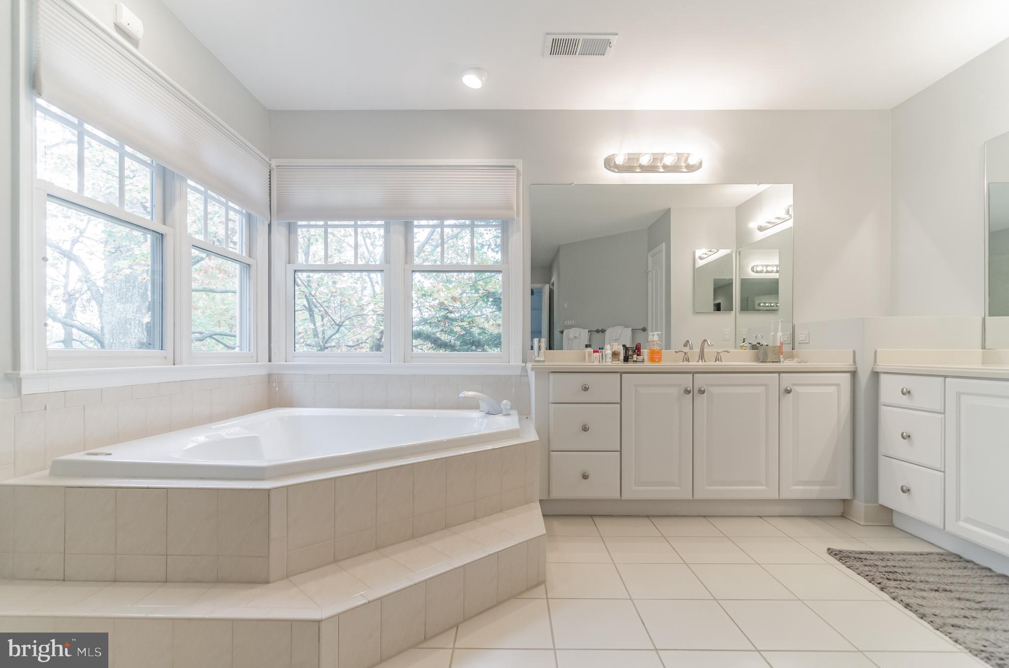 1332 Red Hawk Circle Reston, VA 20194 - Photo 18 of 31