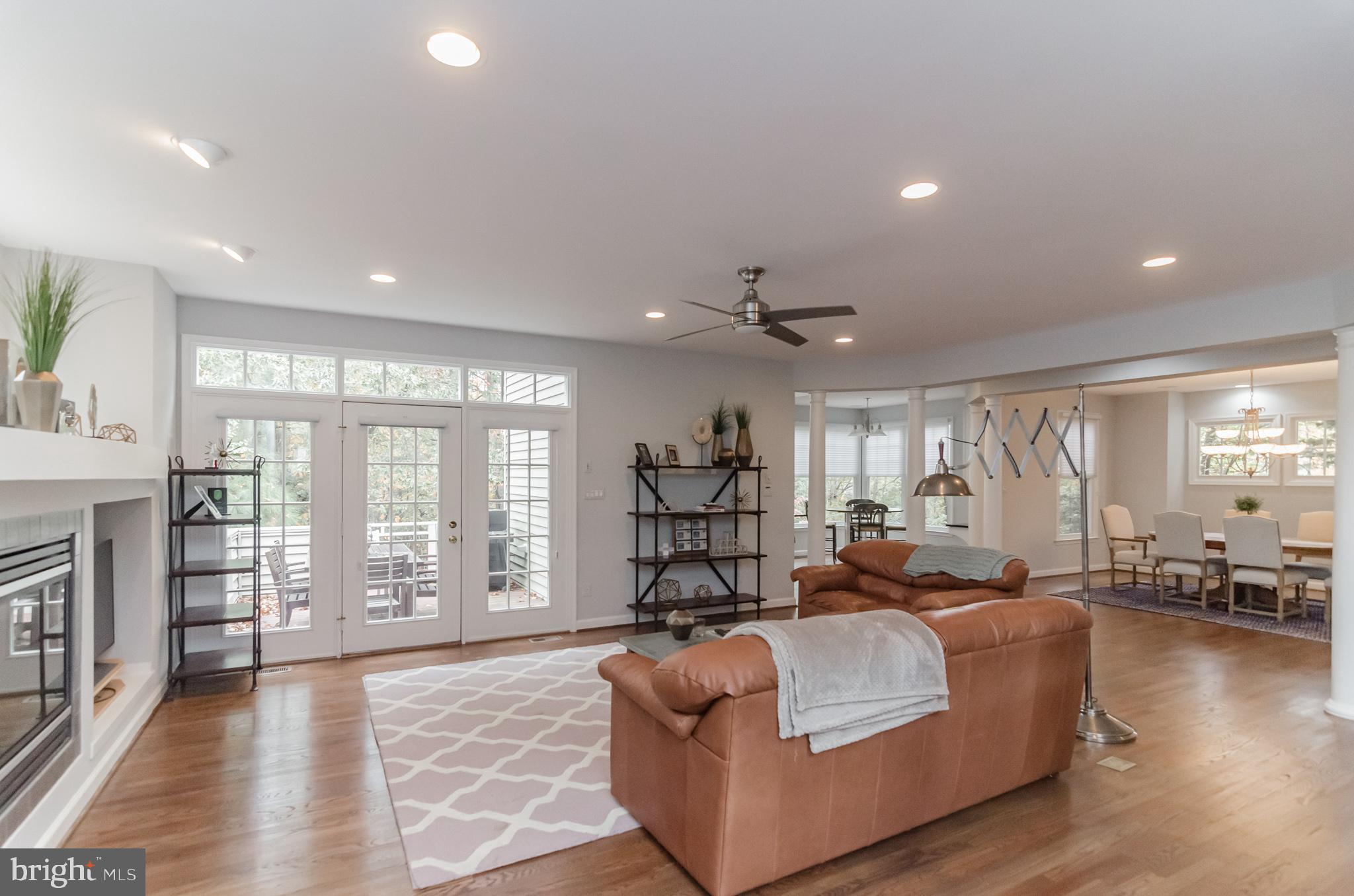 1332 Red Hawk Circle Reston, VA 20194 - Photo 4 of 31