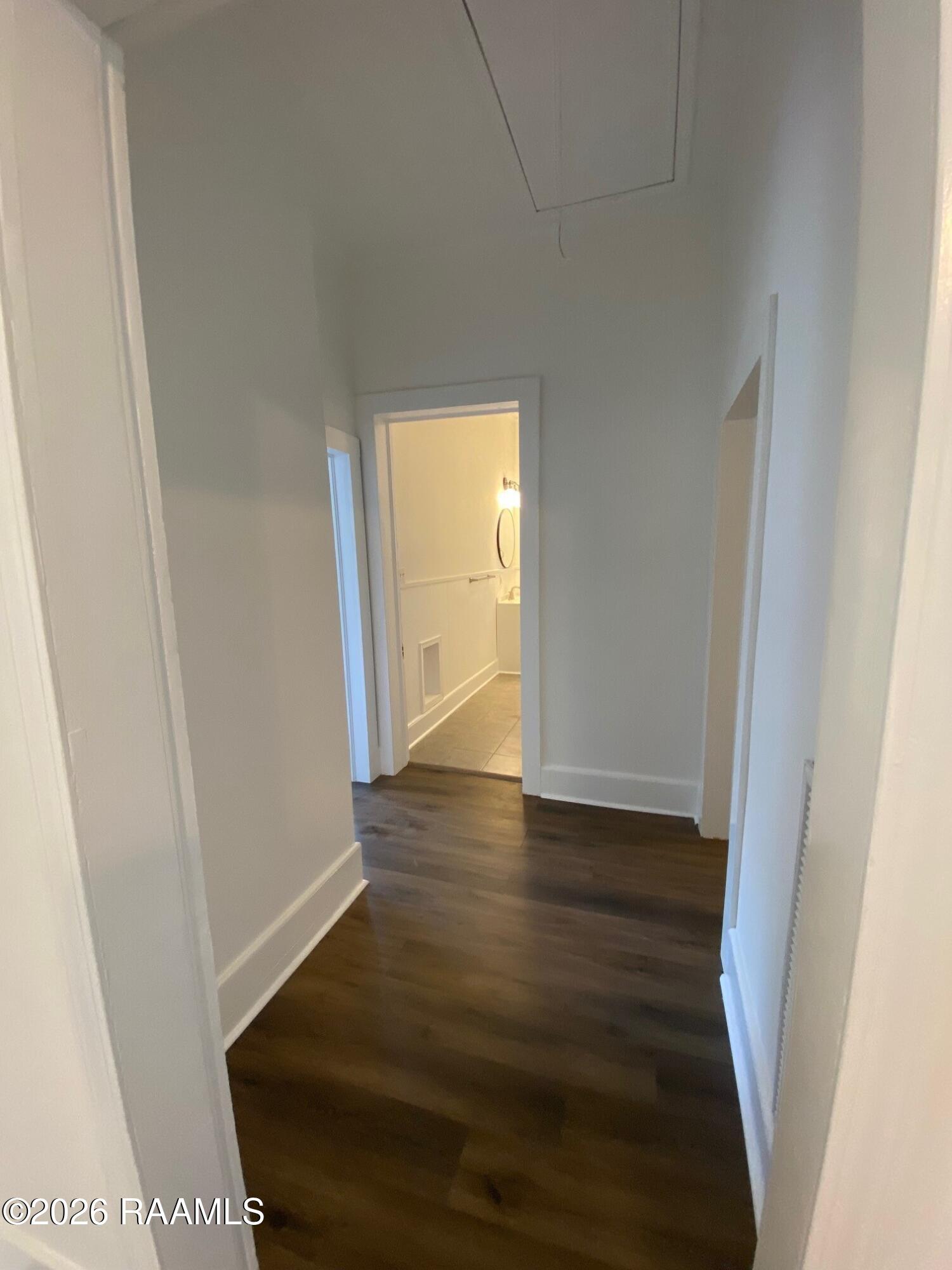 519 Madison Street Lafayette, LA 70501 - Photo 26 of 35 Hallway