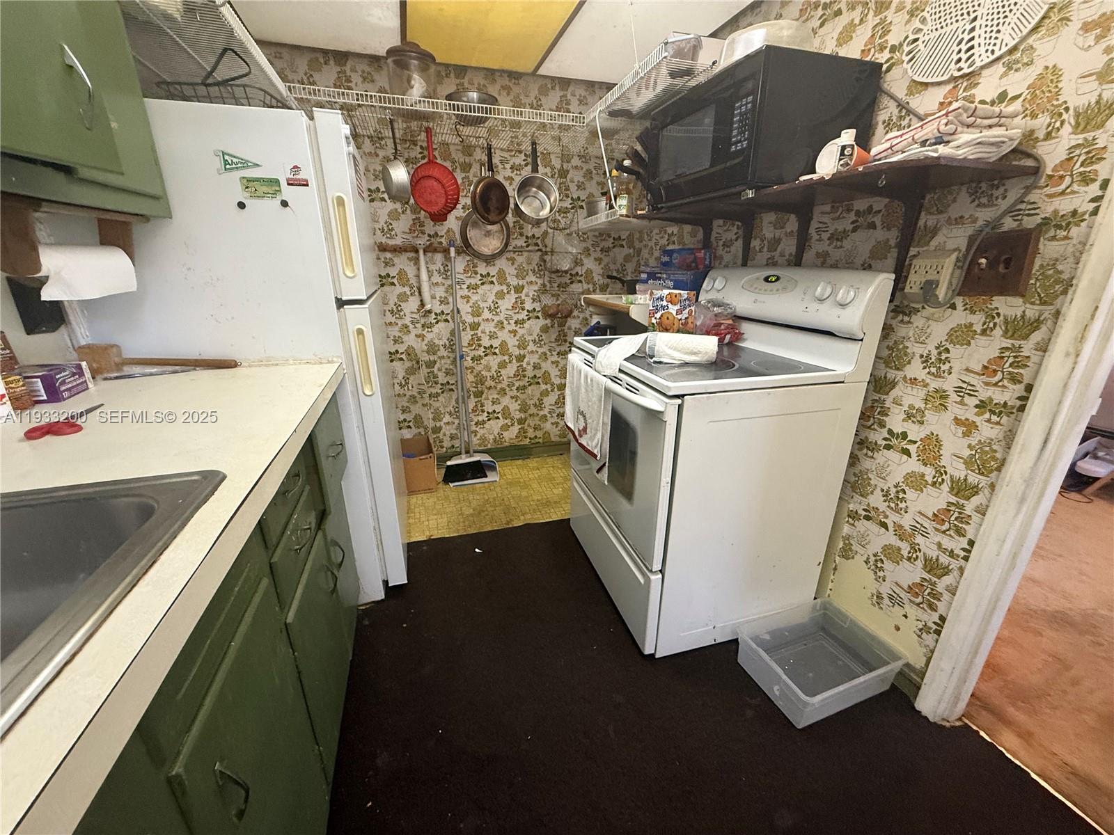 1001 Southwest 72nd Court Miami, FL 33144 - Photo 8 of 11