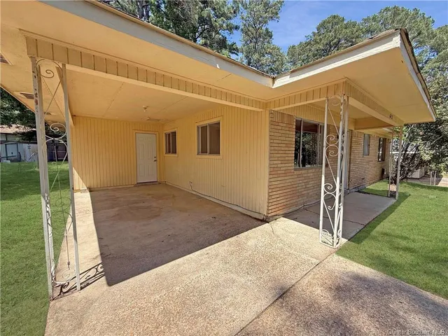 $127,000 | 612 Stanton Street, New Llano, LA 71461