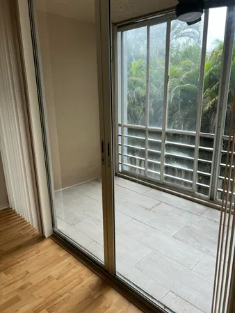 $2,400 | 9470 Live Oak Place, Unit 204, Davie, FL 33324