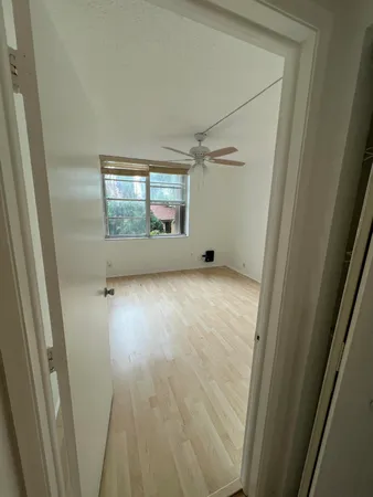 $2,400 | 9470 Live Oak Place, Unit 204, Davie, FL 33324