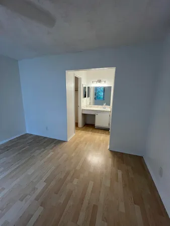 $2,400 | 9470 Live Oak Place, Unit 204, Davie, FL 33324