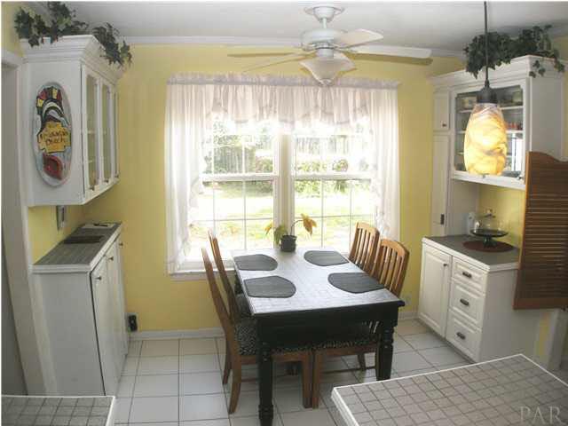 1045 Farmington Road Pensacola, FL 32504 - Photo 5 of 24 Gallery Image 5
