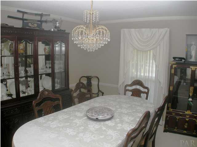 1045 Farmington Road Pensacola, FL 32504 - Photo 10 of 24 Gallery Image 10