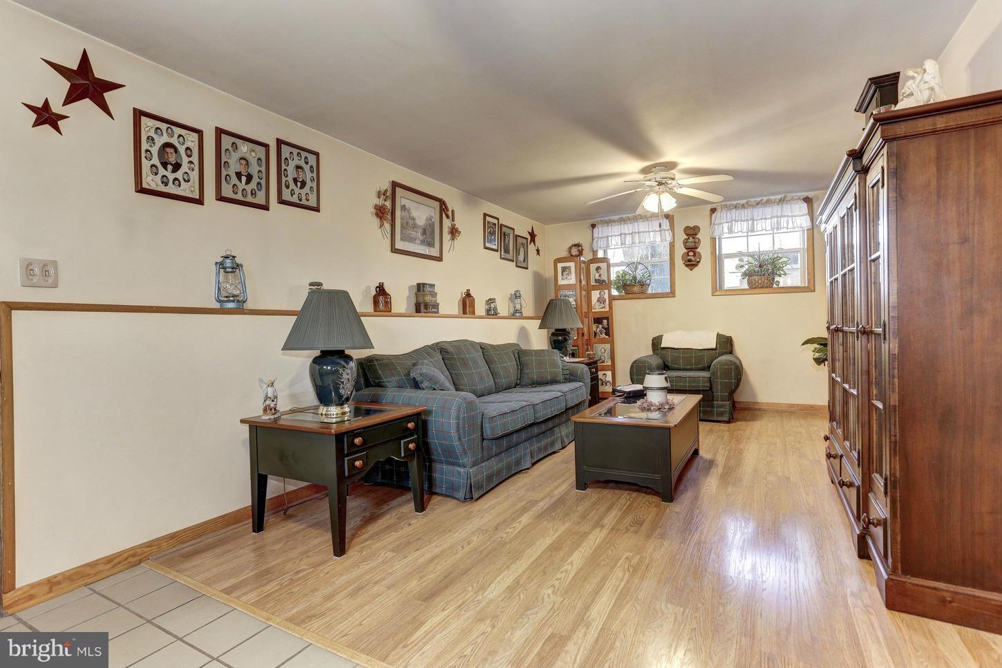 3963 Baptist Road Taneytown, MD 21787 - Photo 20 of 29 Living Room