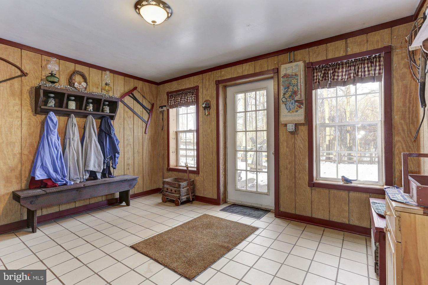 3963 Baptist Road Taneytown, MD 21787 - Photo 23 of 29 Mud Room