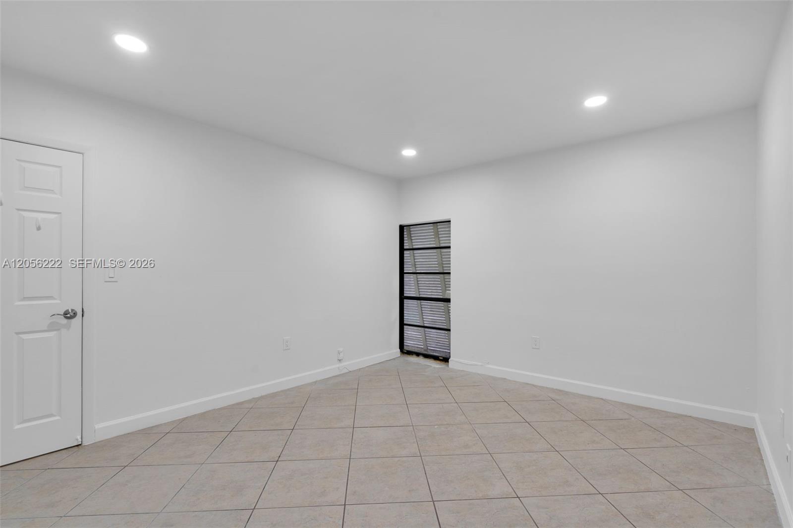 6433 Windmill Gate Road, Unit 6433 Miami Lakes, FL 33014 - Photo 24 of 33