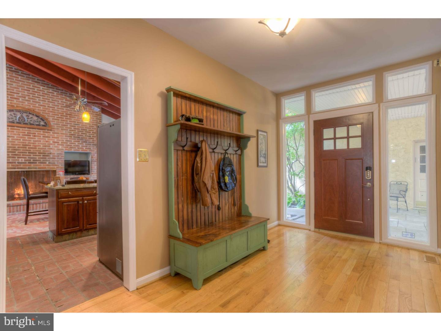 733 Hemlock Road Media, PA 19063 - Photo 5 of 25 Foyer