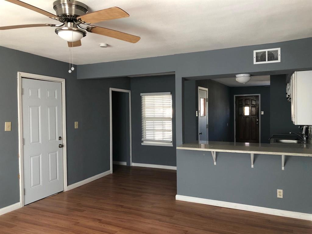 620 East Sears Street Denison, TX 75021 - Photo 4 of 19