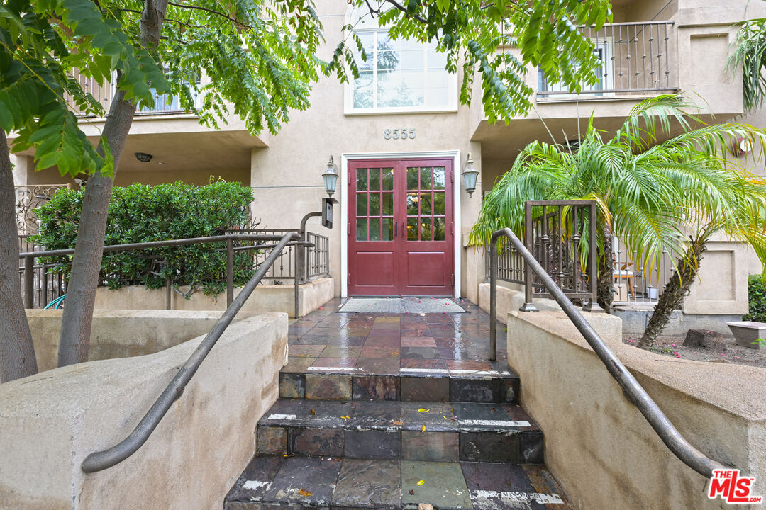 8555 Cashio Street, Unit PH4 Los Angeles, CA 90035 - Photo 32 of 43