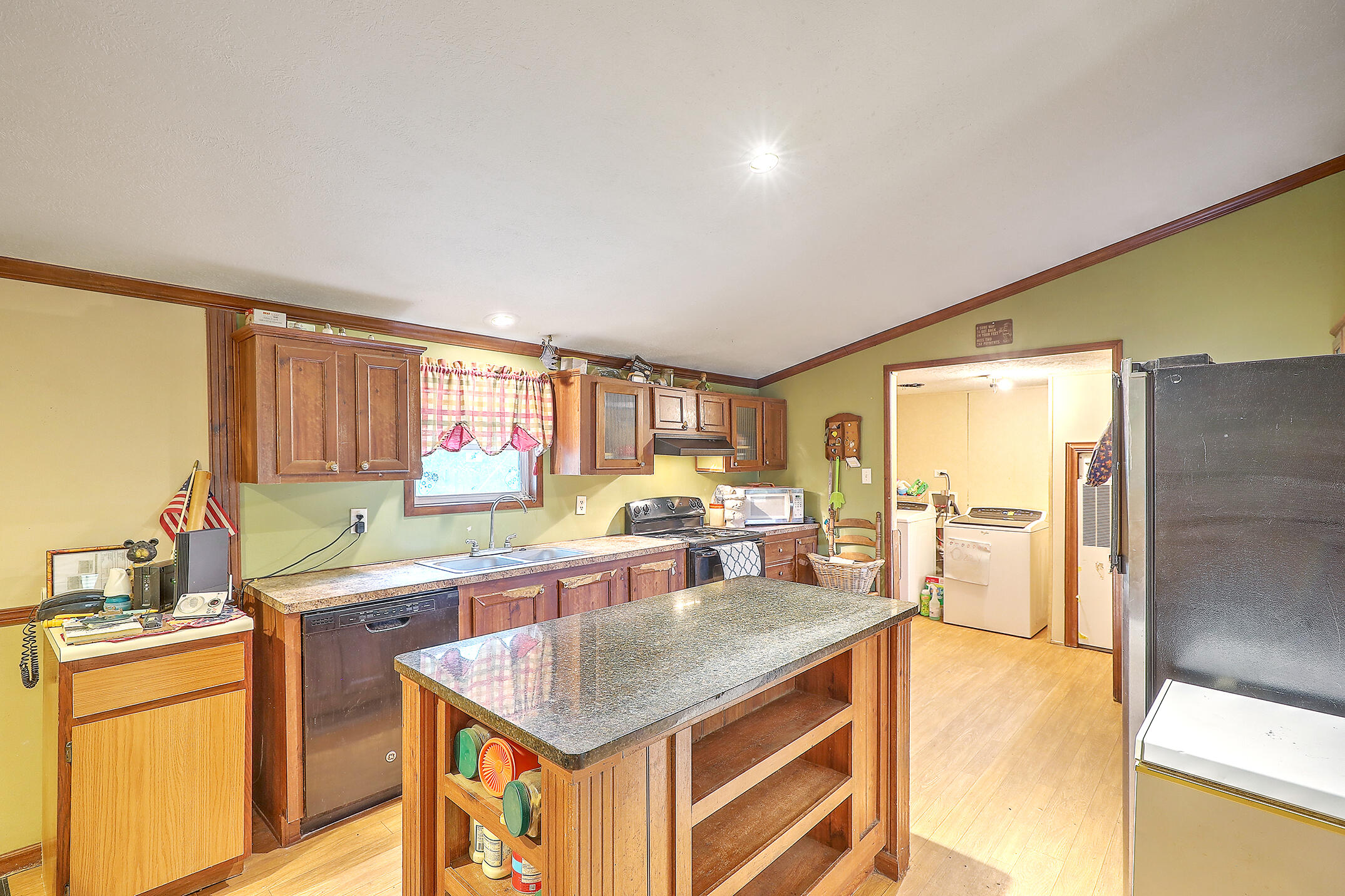 4608 Red Oak Road Cottageville, SC 29435 - Photo 11 of 33 0W7A1403_4_5_6_7_8_9