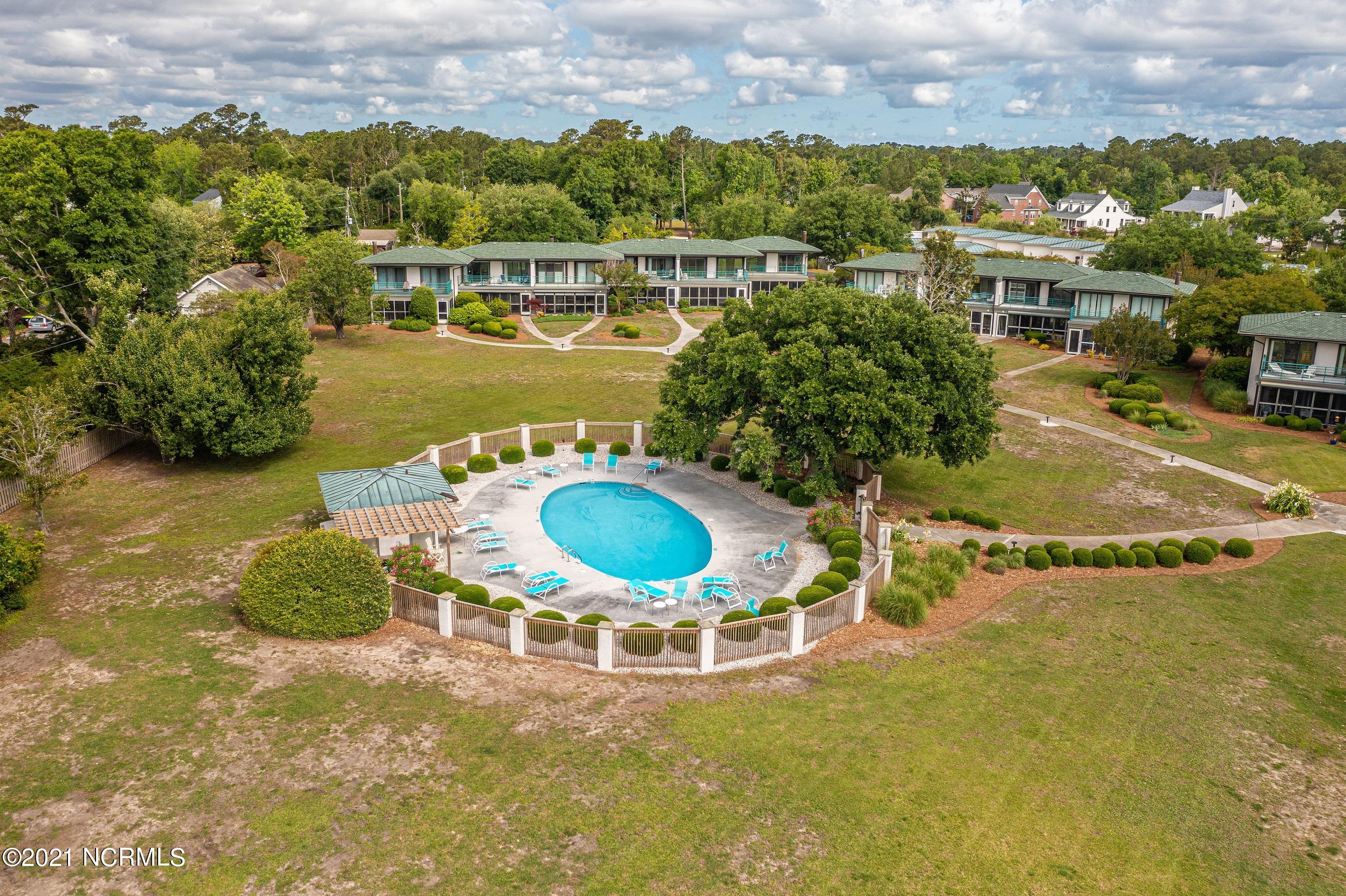 1308 Edgewater Club Road, Unit 22 Wilmington, NC 28411 - Photo 4 of 34 1308 Edgewater Club Road #22 (4) - small