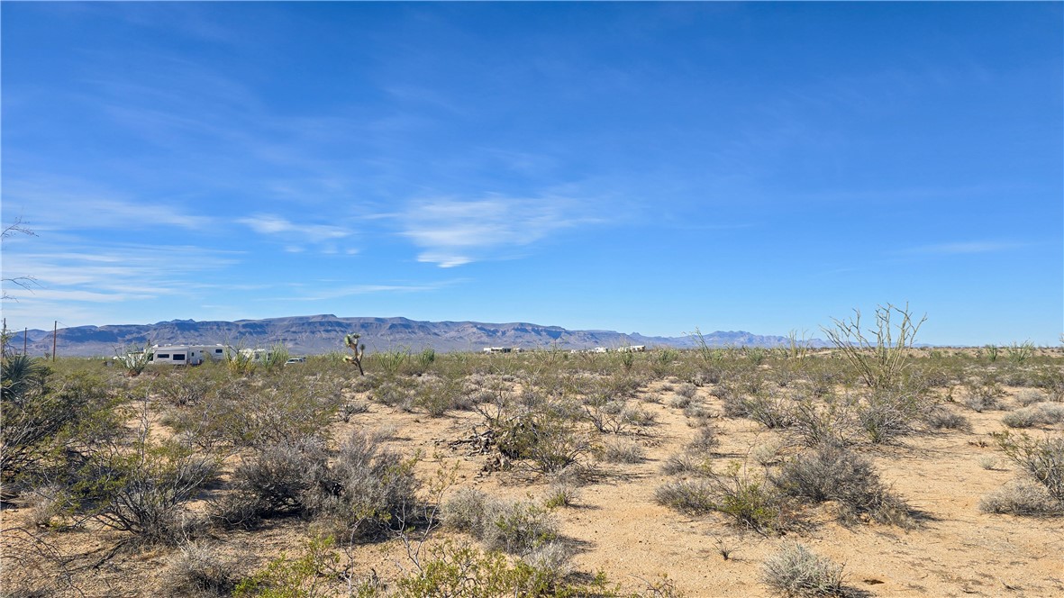 245-21-008 South Ray Road Yucca, AZ 86438 - Photo 6 of 19