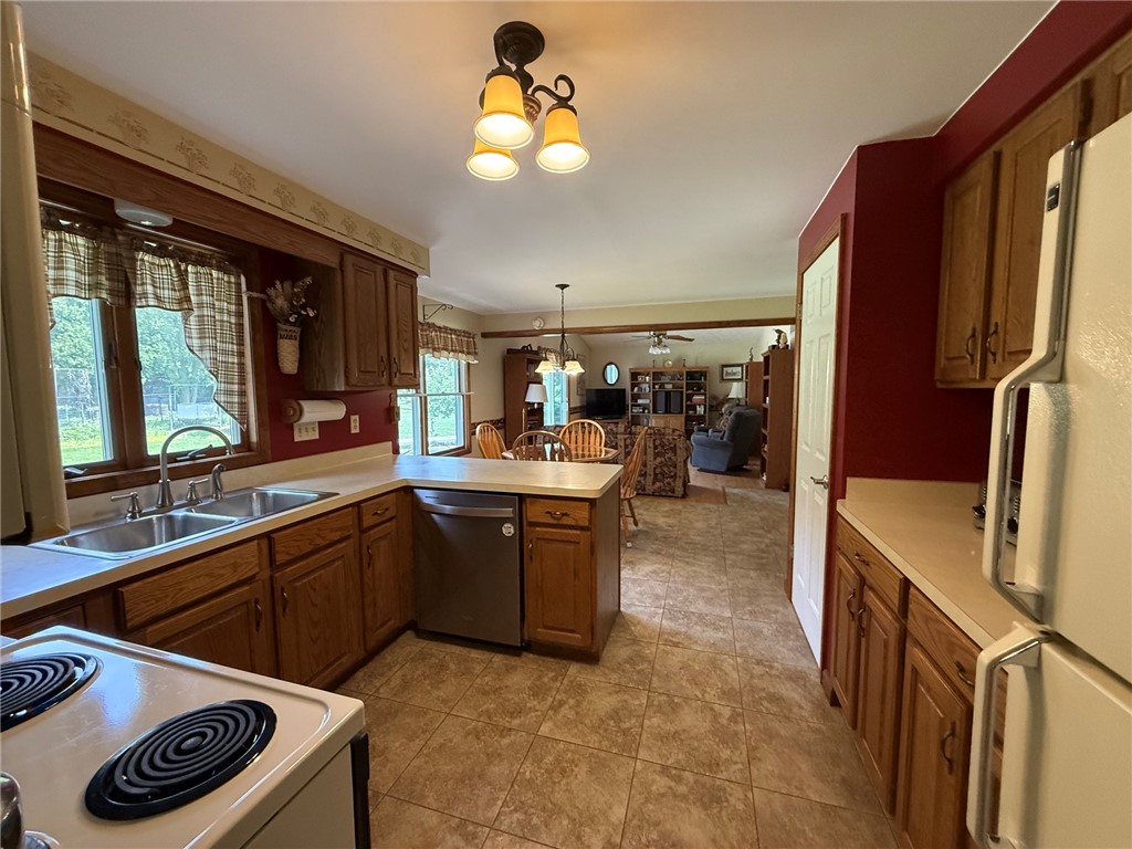33 Parnell Drive Riga, NY 14428 - Photo 18 of 35