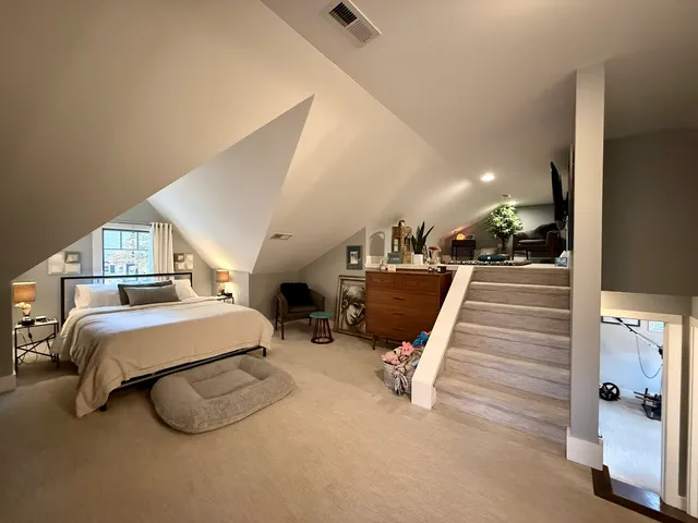 $399,999 | 9847 South Millard Avenue, Evergreen Park, IL 60805