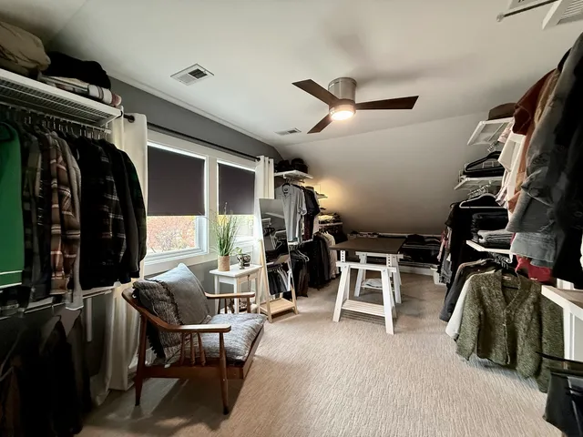 $399,999 | 9847 South Millard Avenue, Evergreen Park, IL 60805