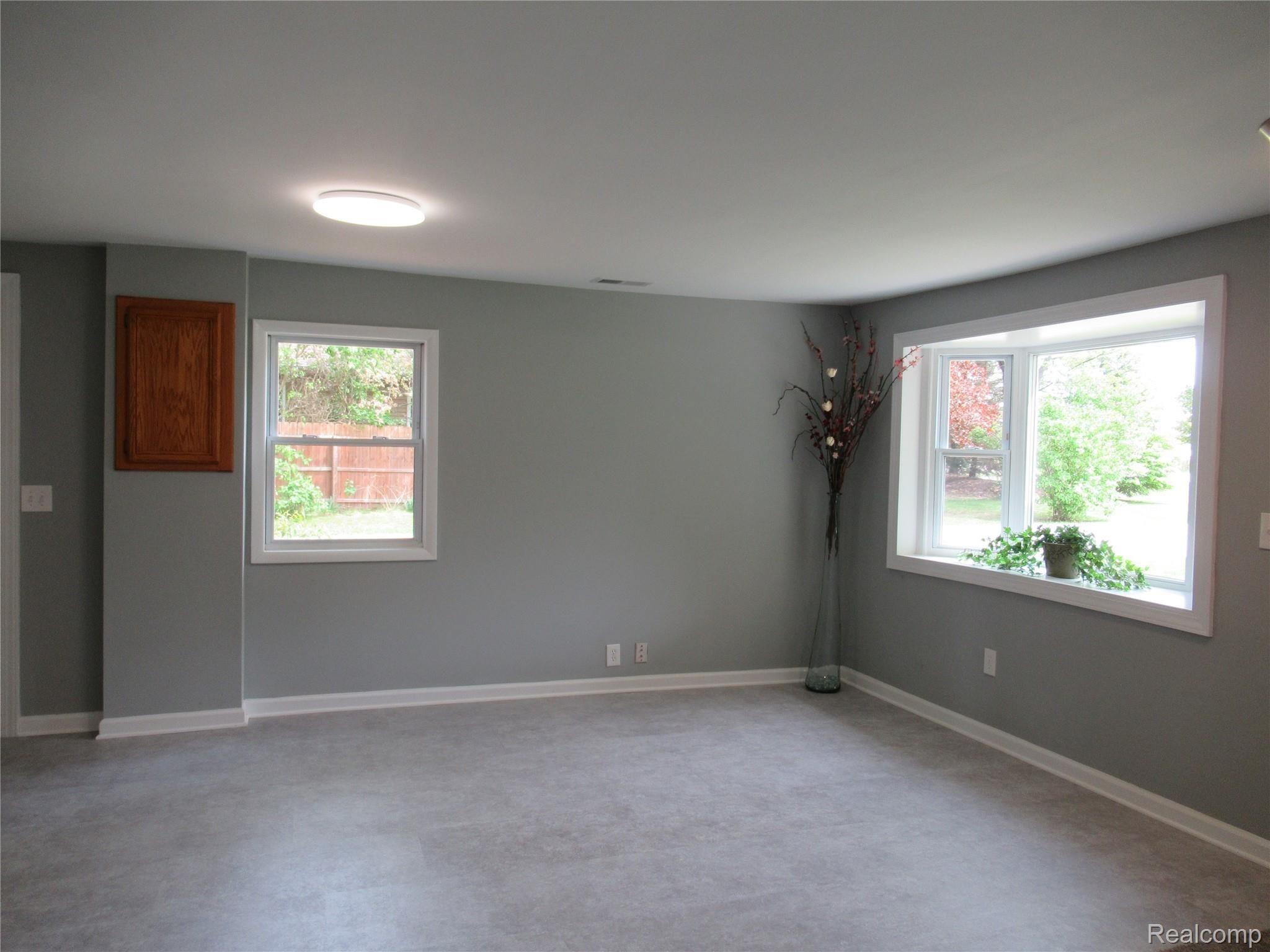 2743 Imlay City Road Lapeer, MI 48446 - Photo 6 of 22 IMG_1864.JPG