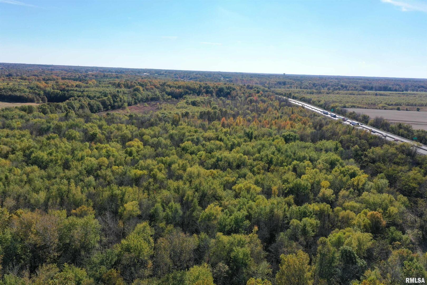 5465 Noble Road Paducah, KY 42001 - Photo 40 of 60 an aerial view of beach and residential houses with outdoor space