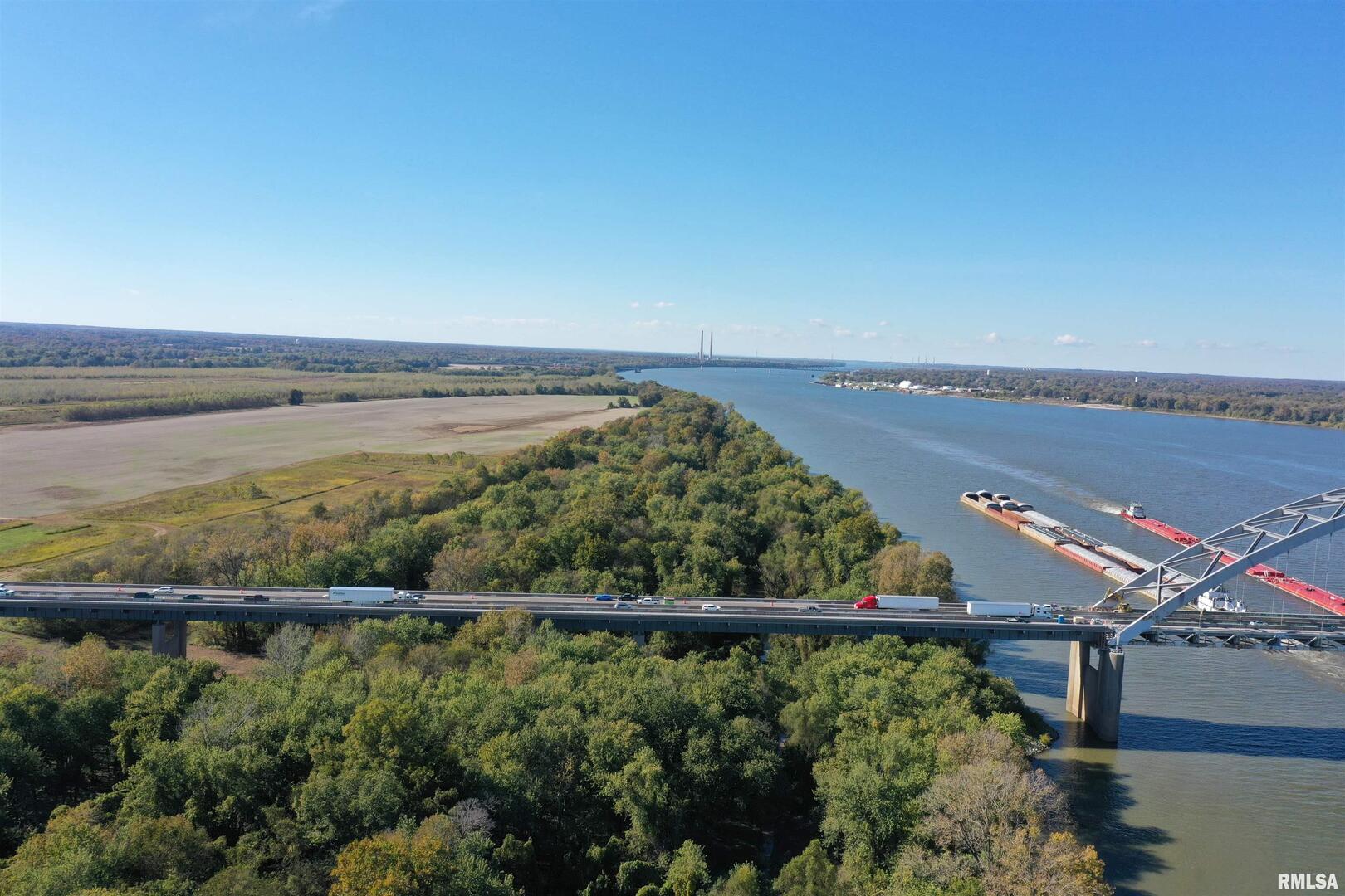5465 Noble Road Paducah, KY 42001 - Photo 5 of 60 a view of a city and ocean view