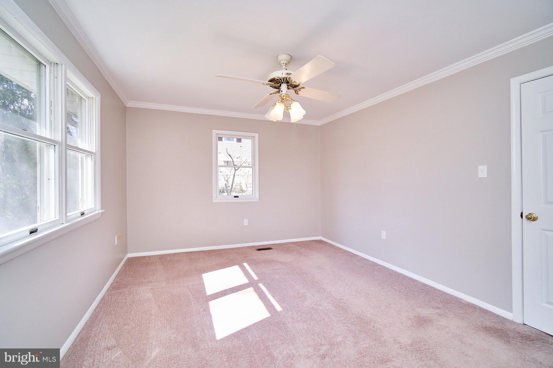5303 Garner Street Springfield, VA 22151 - Photo 14 of 32 Master bedroom