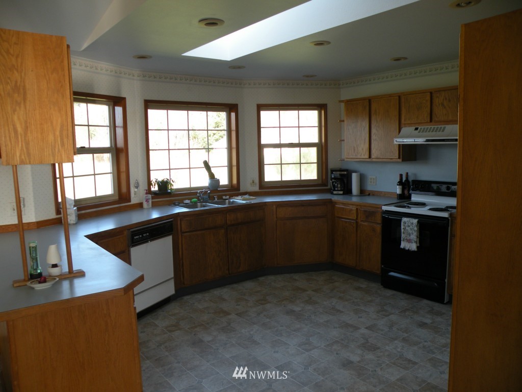 166 Camp 1 Road Raymond, WA 98577 - Photo 11 of 17 Gallery Image 11