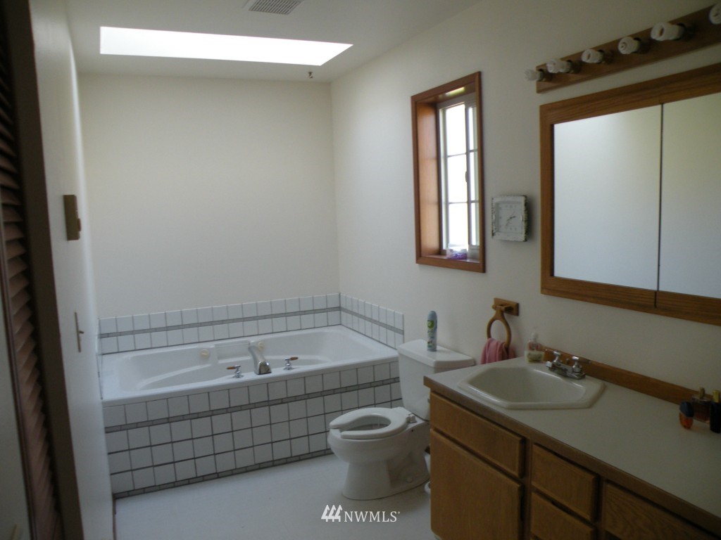 166 Camp 1 Road Raymond, WA 98577 - Photo 15 of 17 Gallery Image 15