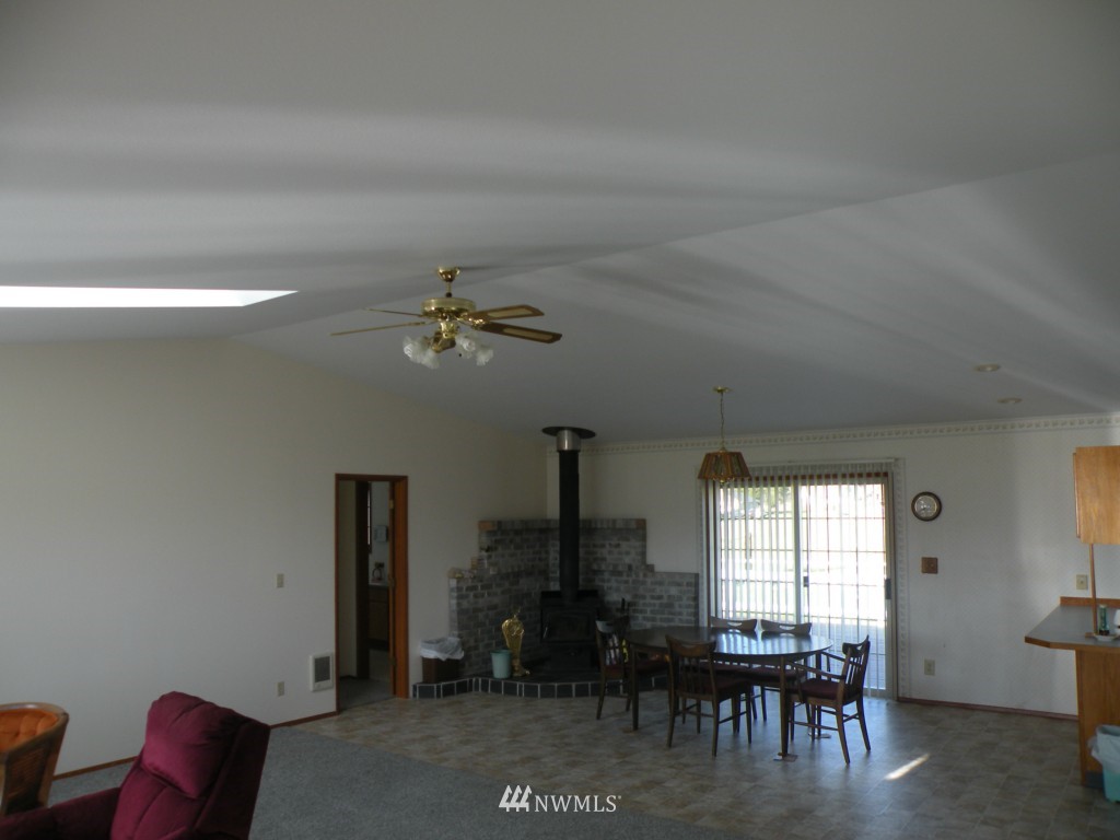 166 Camp 1 Road Raymond, WA 98577 - Photo 7 of 17 Gallery Image 7