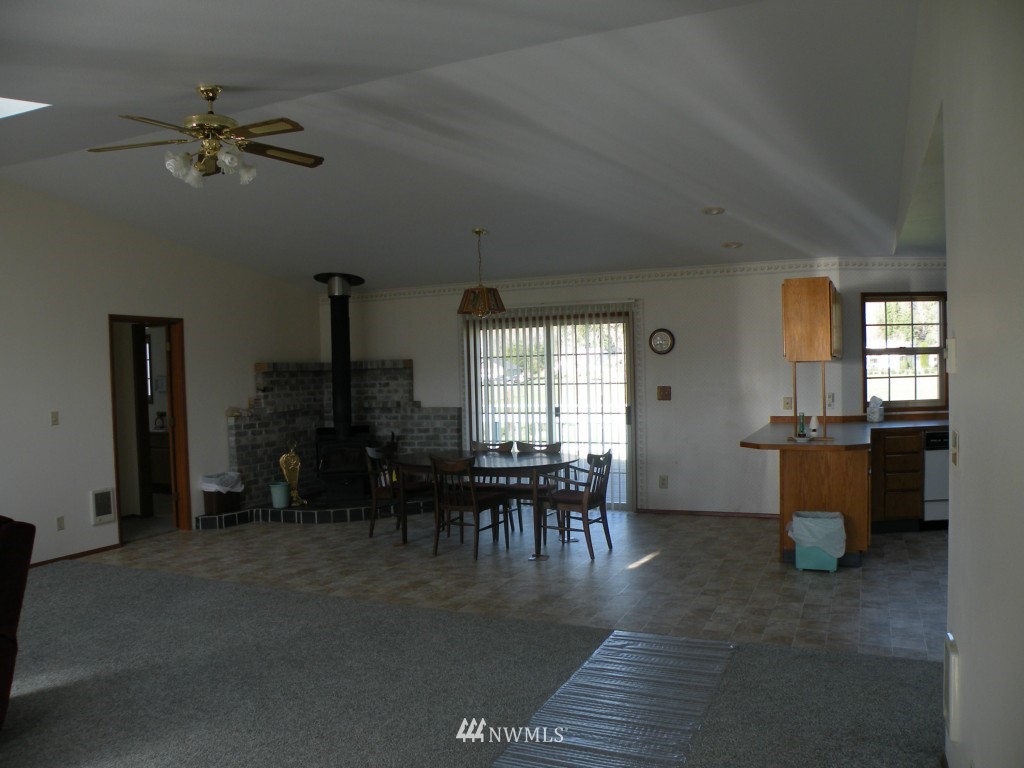166 Camp 1 Road Raymond, WA 98577 - Photo 8 of 17 Gallery Image 8