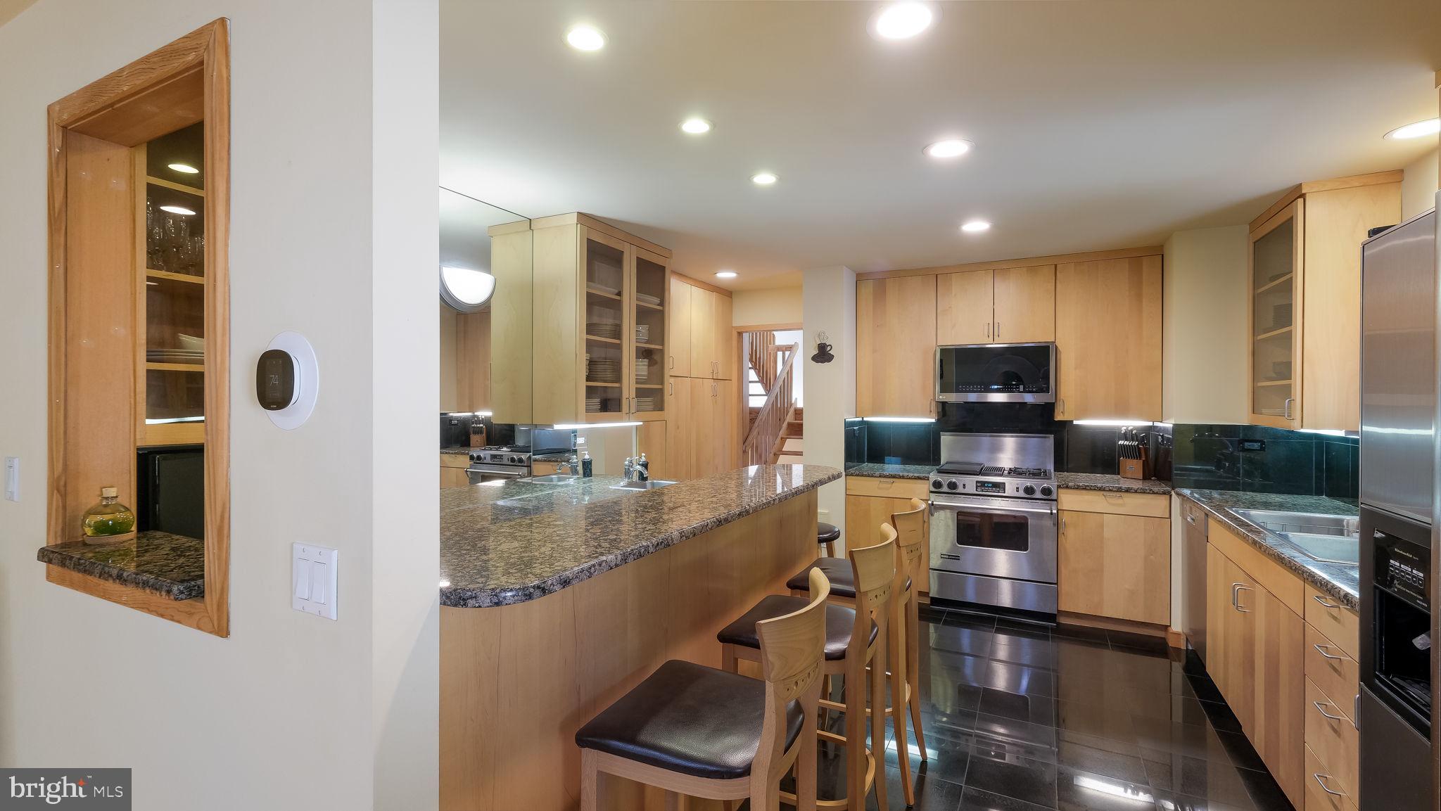 261 Clemens Road Harleysville, PA 19438 - Photo 8 of 37 Chef's kitchen