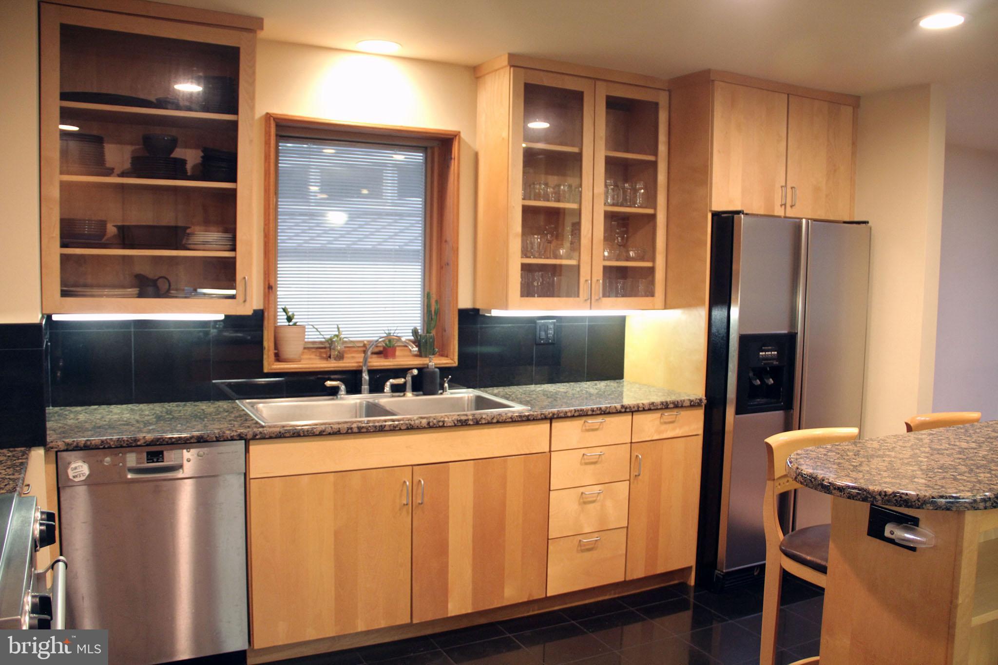 261 Clemens Road Harleysville, PA 19438 - Photo 9 of 37 upgraded appliances, wine cooler and tile floor