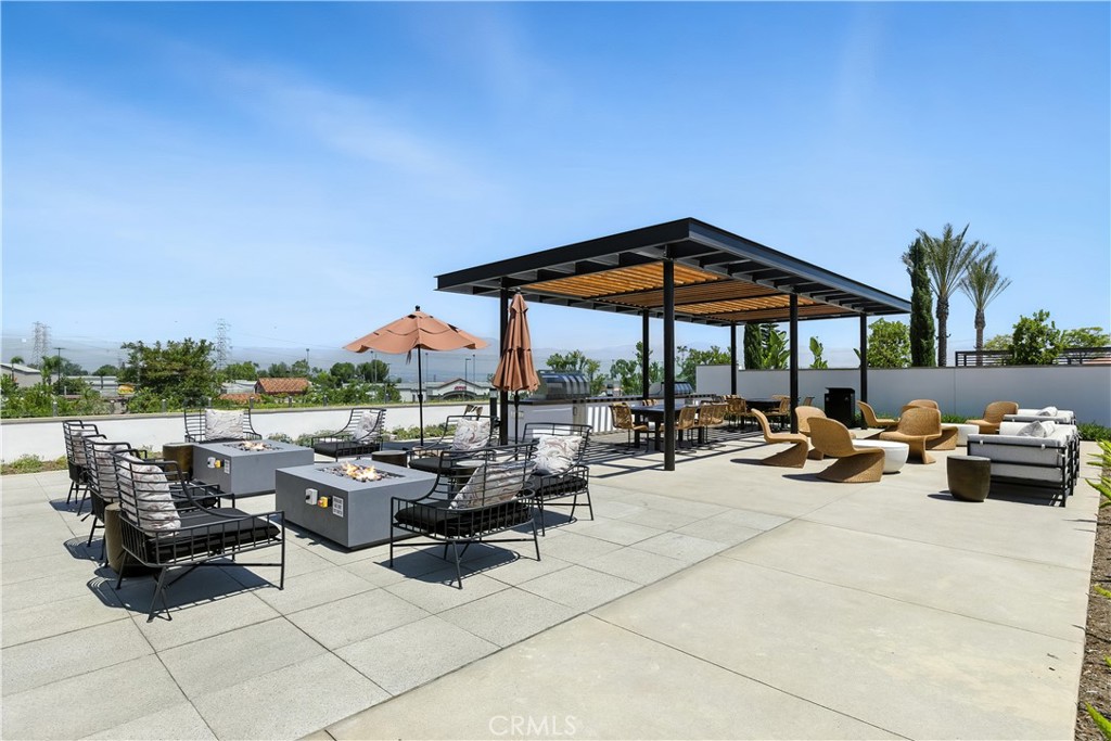 265 Remy Lane Montebello, CA 90640 - Photo 16 of 22 The Club Rec Center at Metro Heights