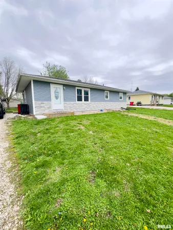 $190,000 | 512 Magnolia Street, Payson, IL 62360