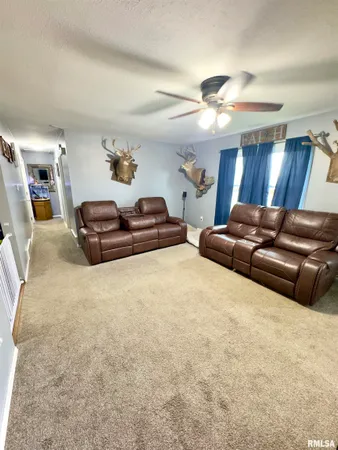 $190,000 | 512 Magnolia Street, Payson, IL 62360