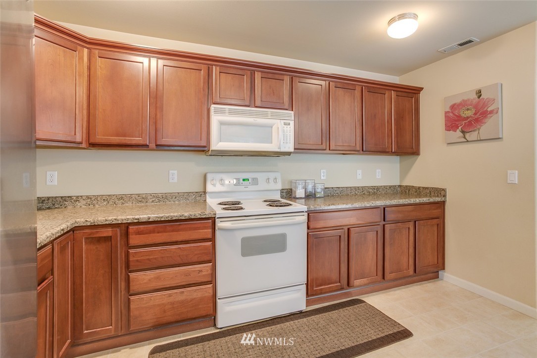 1424 191st Place Southeast Bothell, WA 98012 - Photo 13 of 23