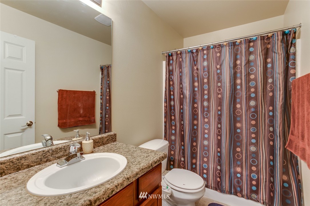 1424 191st Place Southeast Bothell, WA 98012 - Photo 15 of 23