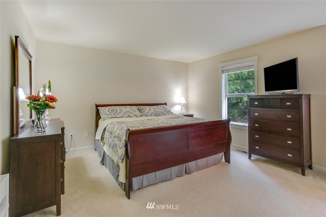 1424 191st Place Southeast Bothell, WA 98012 - Photo 17 of 23