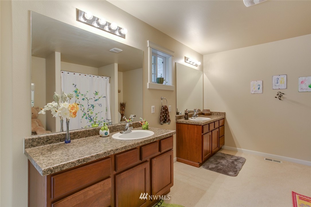 1424 191st Place Southeast Bothell, WA 98012 - Photo 19 of 23