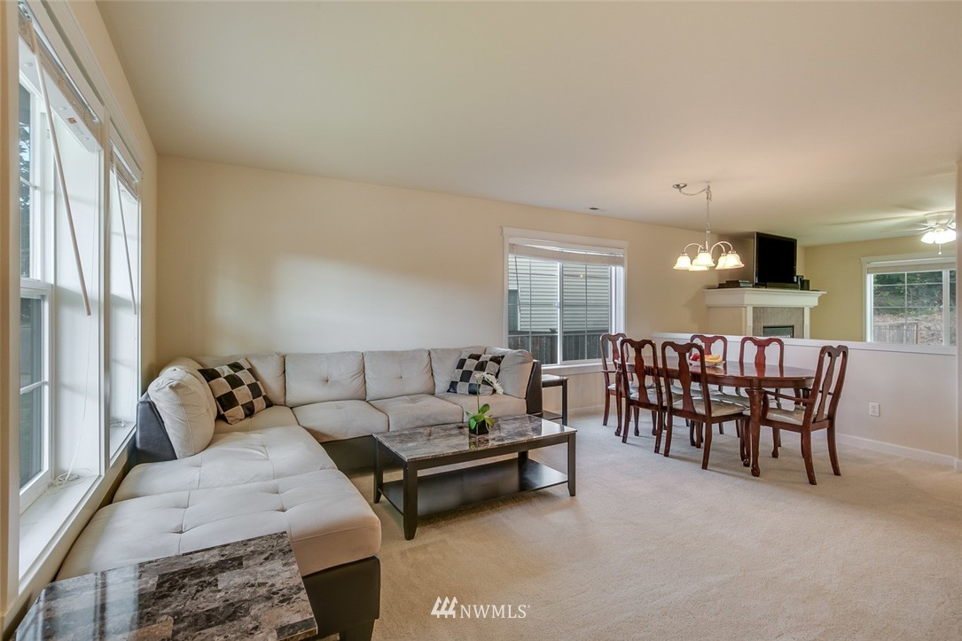 1424 191st Place Southeast Bothell, WA 98012 - Photo 3 of 23