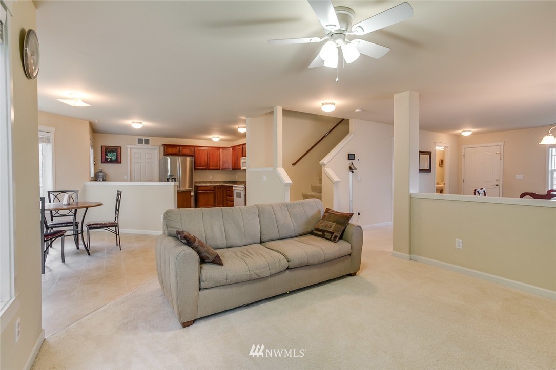 1424 191st Place Southeast Bothell, WA 98012 - Photo 8 of 23