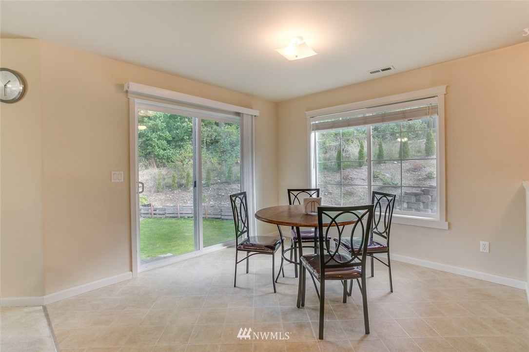1424 191st Place Southeast Bothell, WA 98012 - Photo 9 of 23