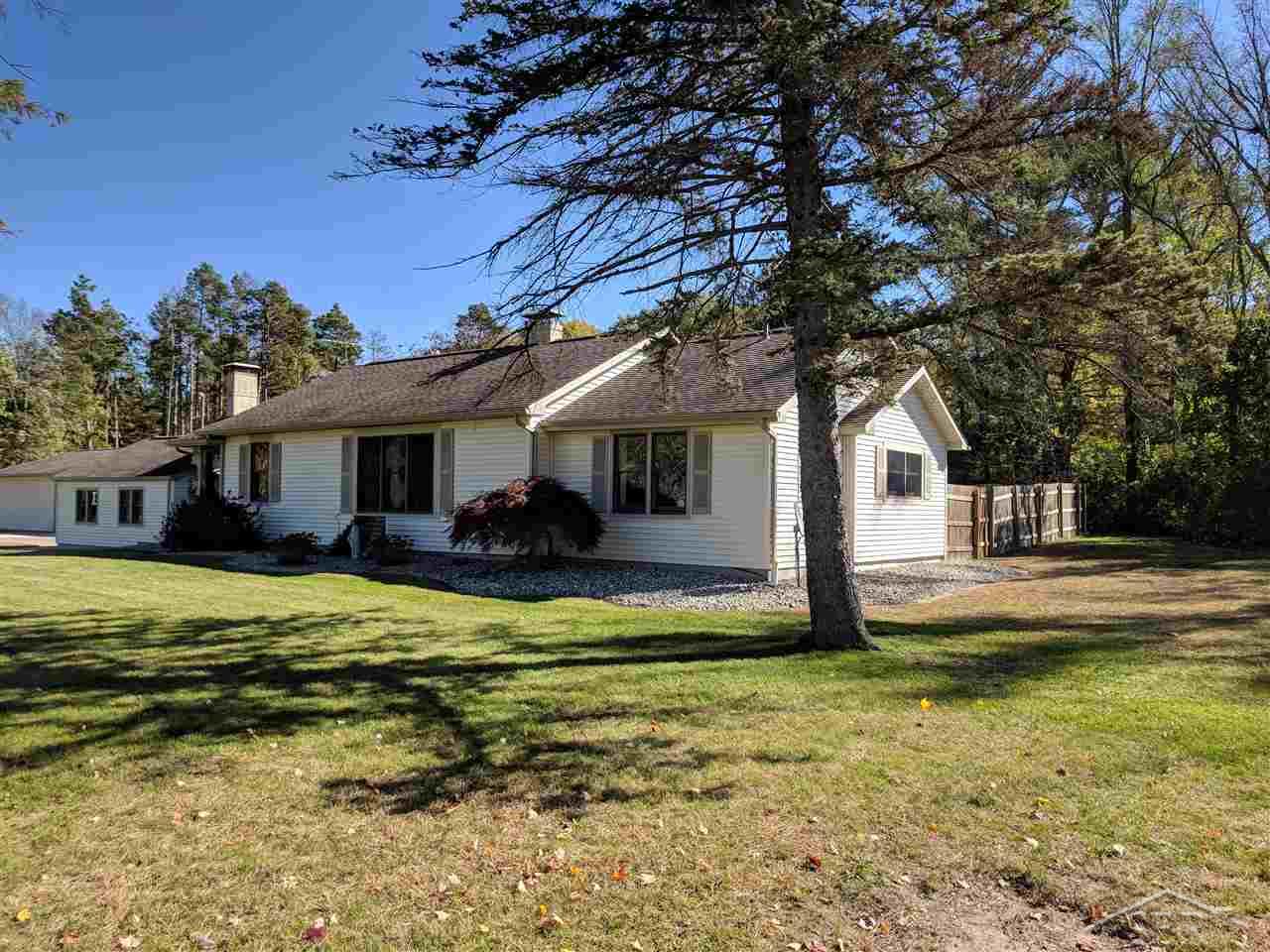 11385 Sarle Road Freeland, MI 48623 - Photo 41 of 44 31363379-40.JPG