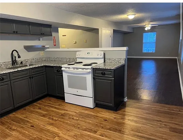 $378,000 | 106 Saratoga Avenue, Excelsior Springs, MO 64024