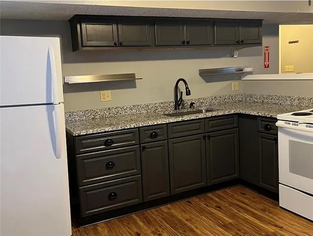 $378,000 | 106 Saratoga Avenue, Excelsior Springs, MO 64024