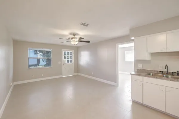 $1,500 | 3147 Naylor Terrace, Unit 3, Fort Pierce, FL 34982