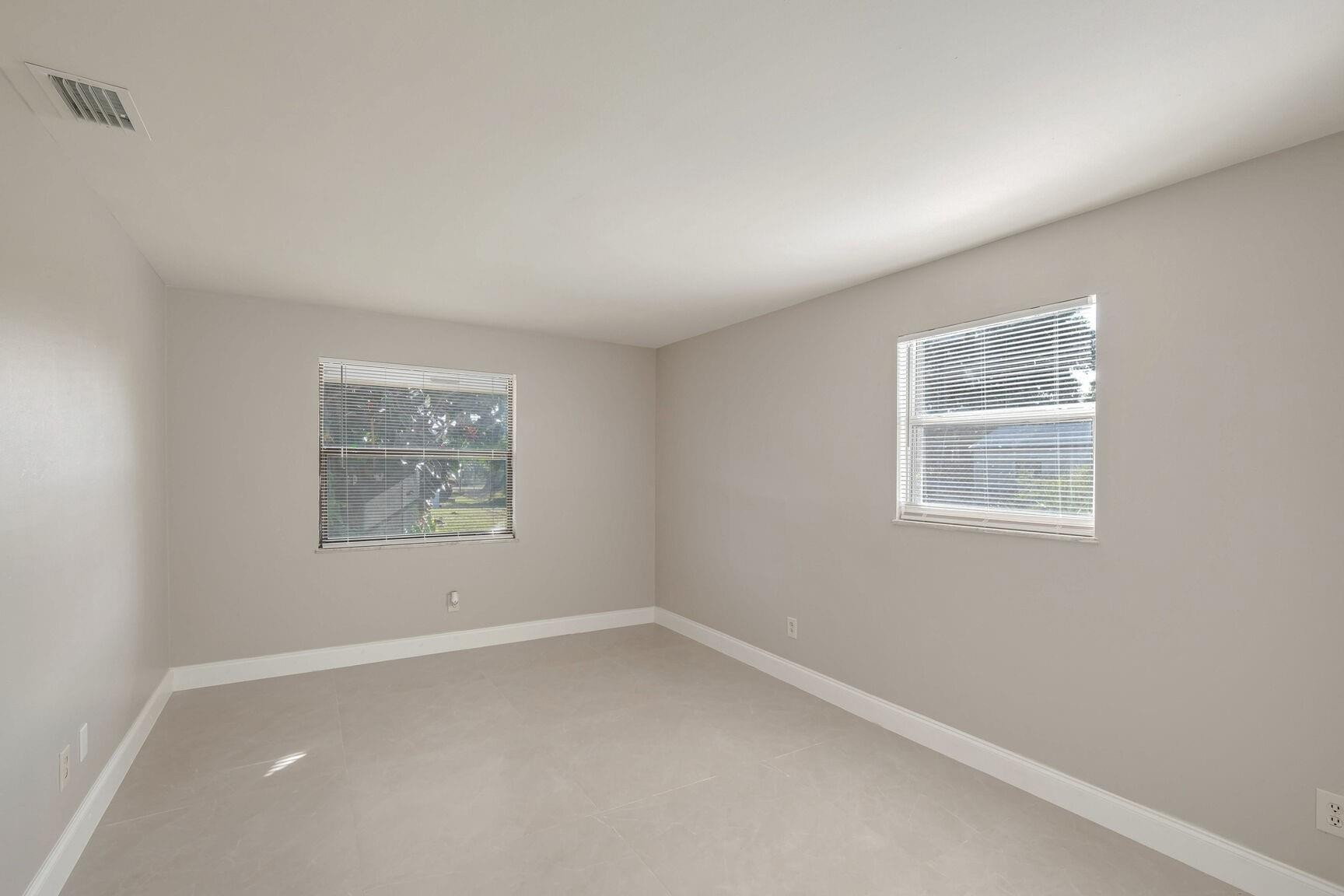 3147 Naylor Terrace, Unit 3 Fort Pierce, FL 34982 - Photo 8 of 16 Photo 8