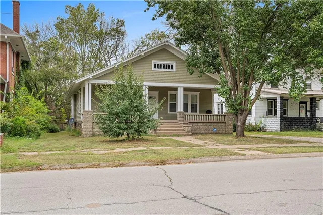 $159,500 | 535 North Washington Street, Nevada, MO 64772