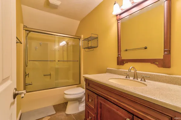 $377,000 | 10124 Brookline Drive, Evansville, IN 47711